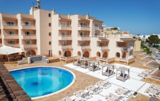 Santazht Pool 2 - LeibTour: TOP aparthotels in Ibiza